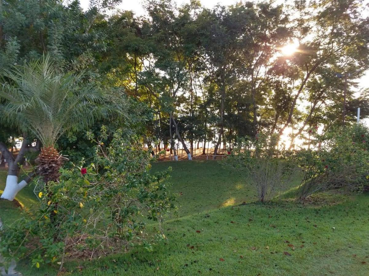 Enseada Nautico Apart Flat I Vista Para O Lago Corumba Caldas Novas Exterior photo